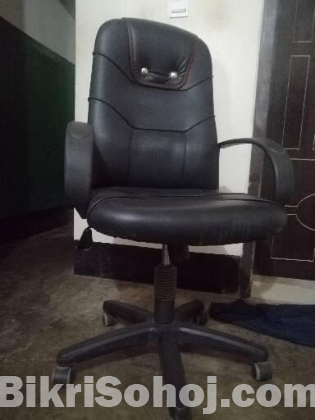 Office Boss Chair